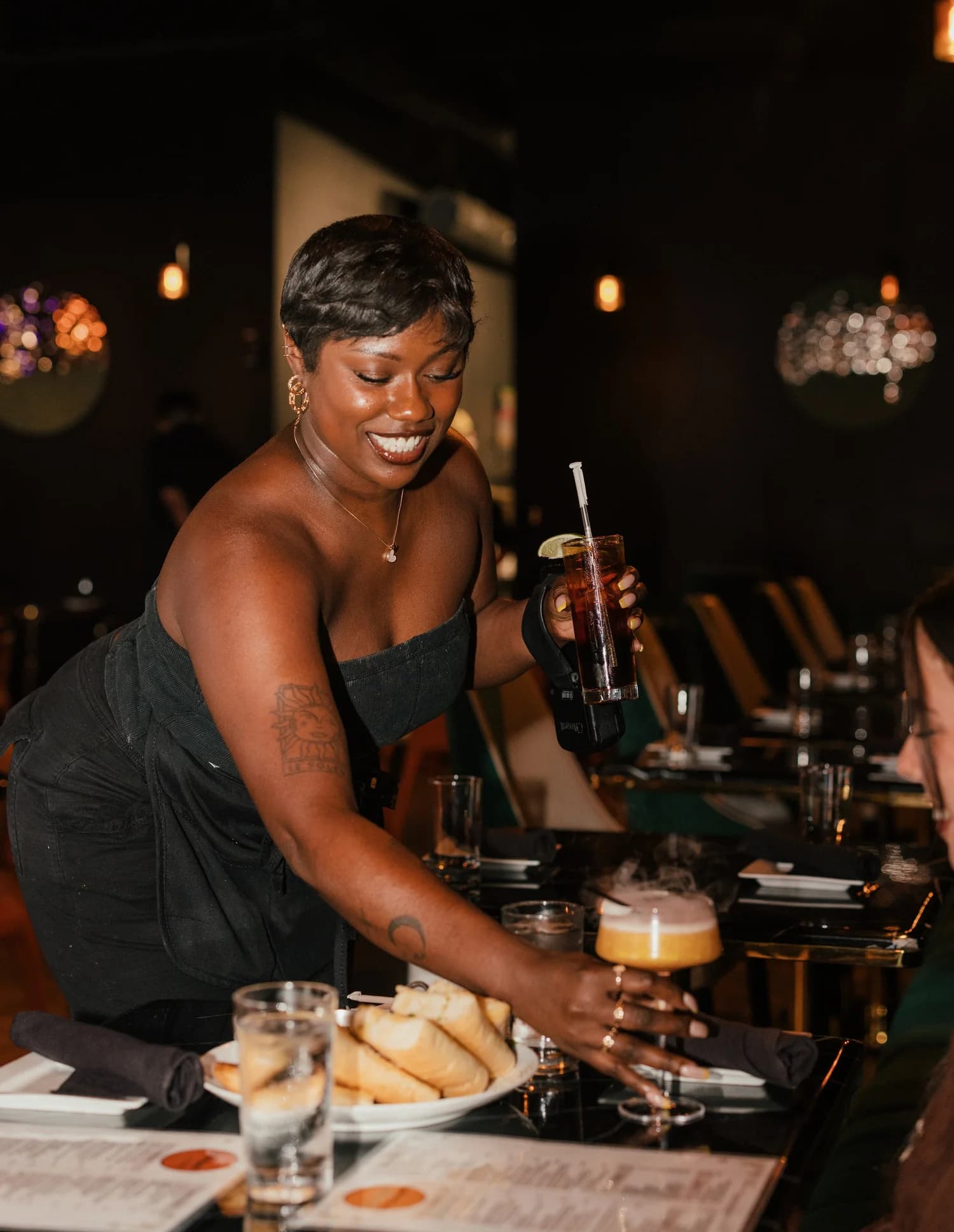 Restaurant ambiance 6